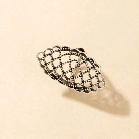 π5 for $25* Silver Boho Ring - Picture 4 of 5